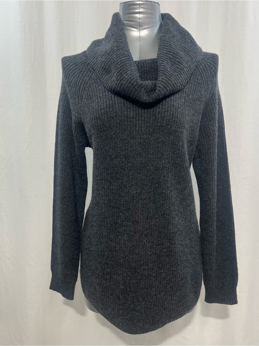 Tahari Charcoal Grey Merino Wool Blend Cowl Neck Tunic Sweater warm office 1701